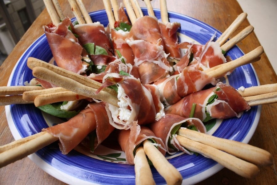 proscuitto wrapped breadsticks