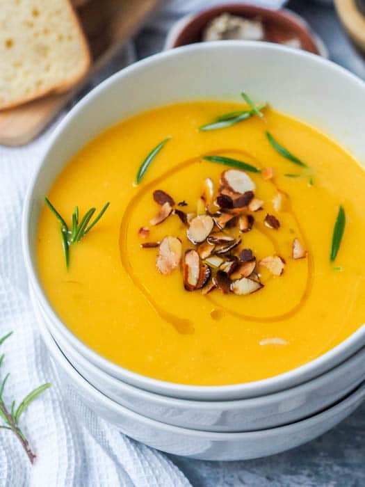 Vegan pumpkin soup 