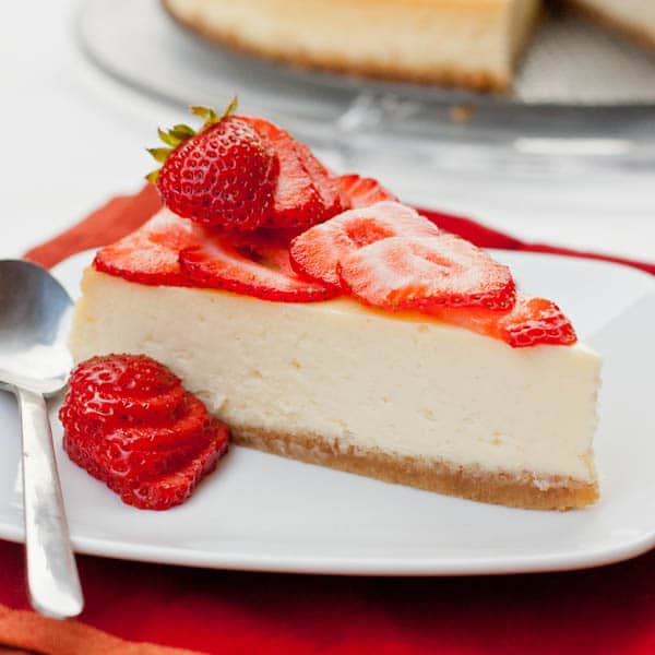 NY Cheesecake with strawberries
