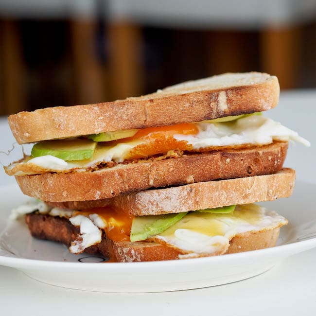 breakfast-egg-sandwich
