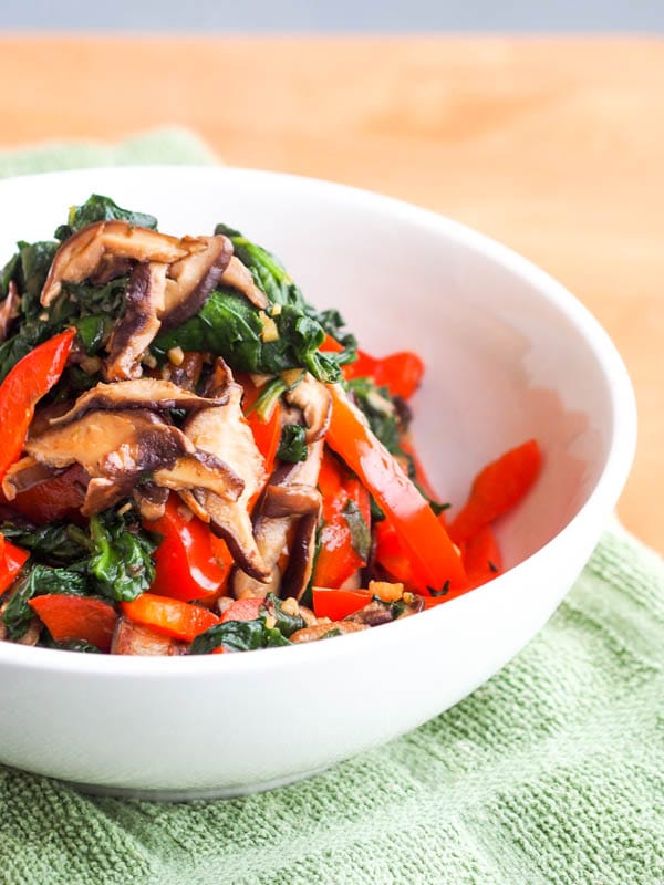Shiitake stir fry with red peppers, spinach and garlic