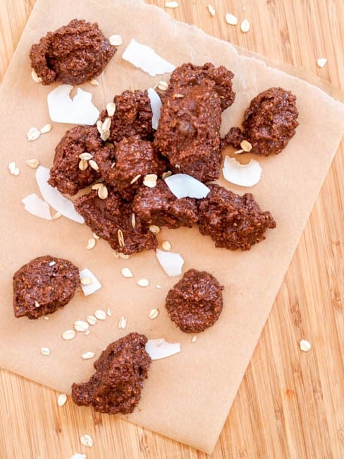 Chocolate almond and coconut cluster recipe