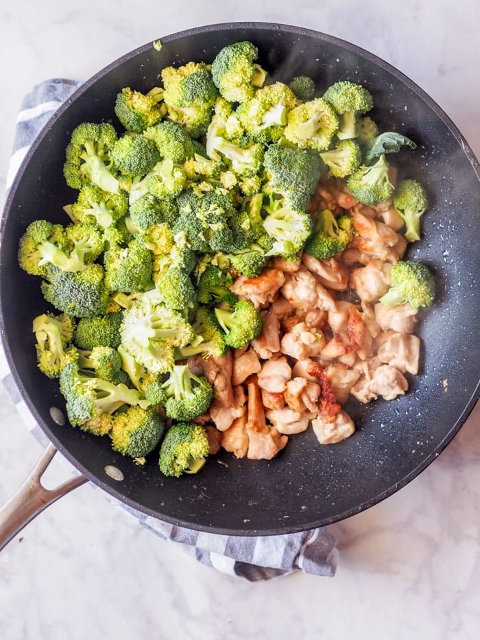chicken broccoli stir fry in the wok