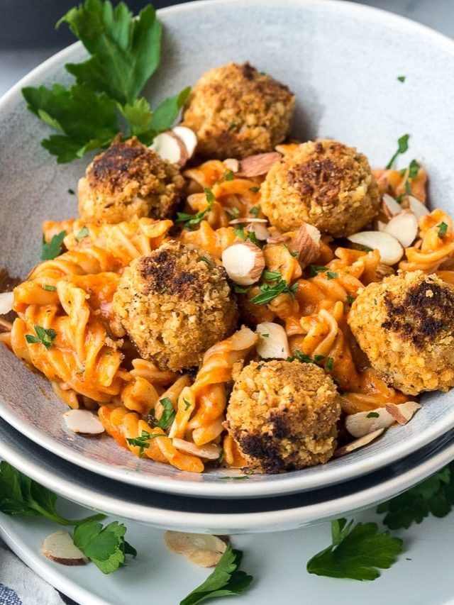 How to Make Vegan Meatball Pasta with Roasted Red Pepper Sauce