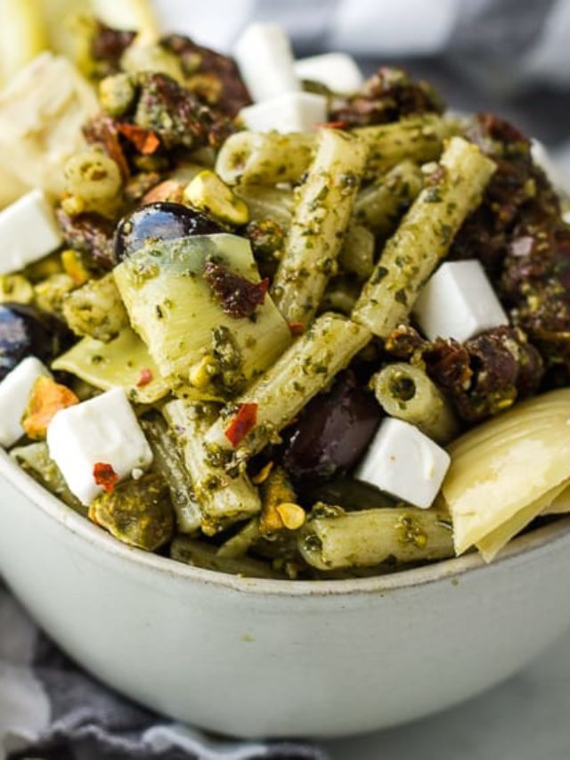How to Make Mediterranean Vegan Pasta Salad