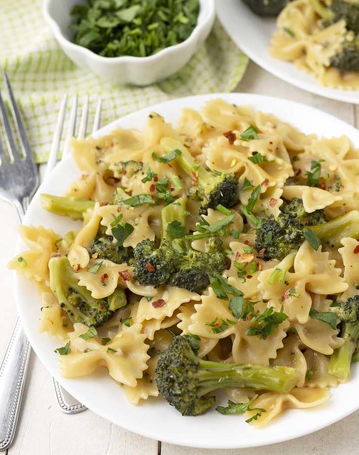 Creamy Vegan Broccoli Pasta